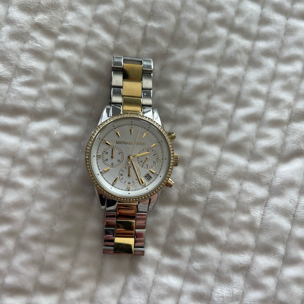 Michael Kors Wrist Watch (Barely Worn)